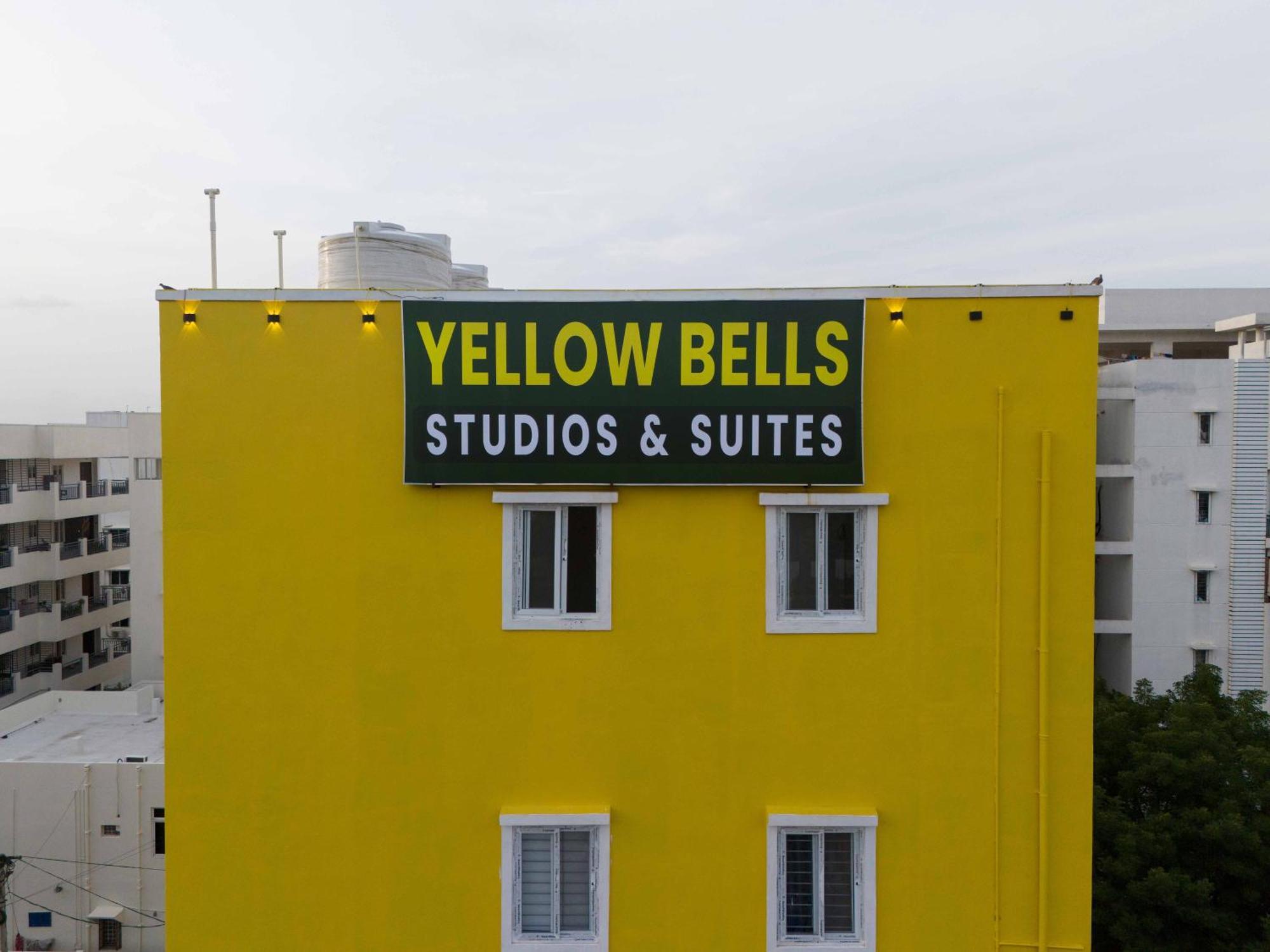 Yellow Bells Studios And Suites Gachibowli Екстериор снимка